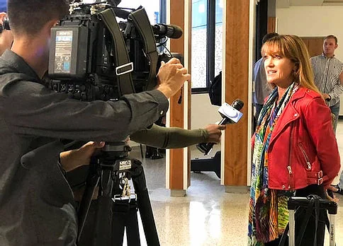 Actress Jane Seymour arriving at Appleton International Airport in Fox Cities.